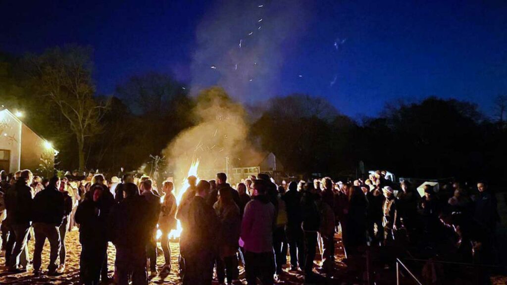 Osterfeuer Köpenick im Strandbad Wendenschloss - Osterfeuer