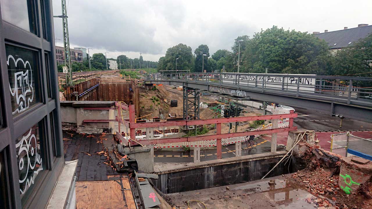 Bauarbeiten an der neuen S-Bahn Bruecke in Koepenick
