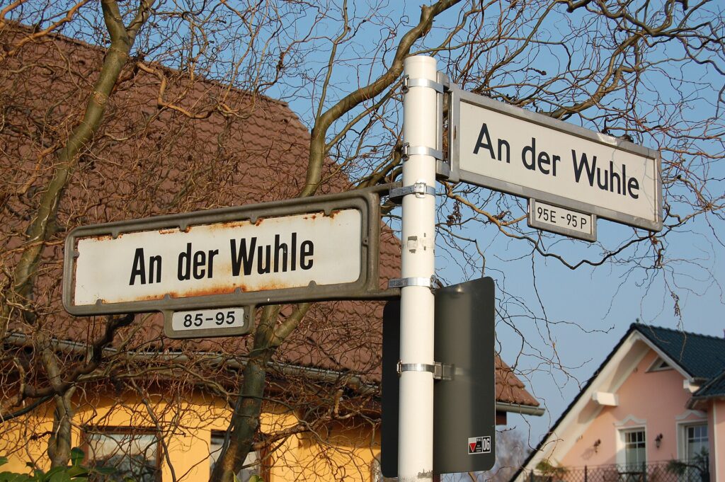Wuhlewanderweg in Köpenick als Weg durch die Dammvorstadt