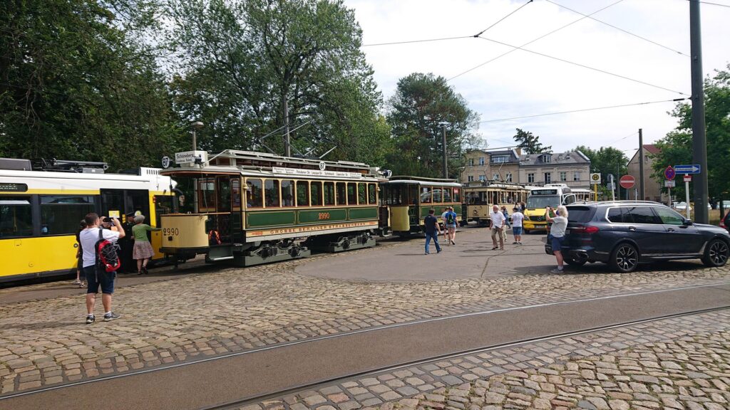 Historische Straßenbahn an der Endhaltestelle Schmöckwitz