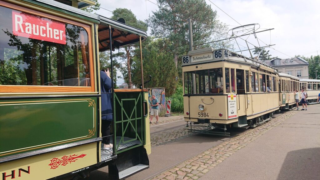 Historische Straßenbahn an der Endhaltestelle Schmöckwitz