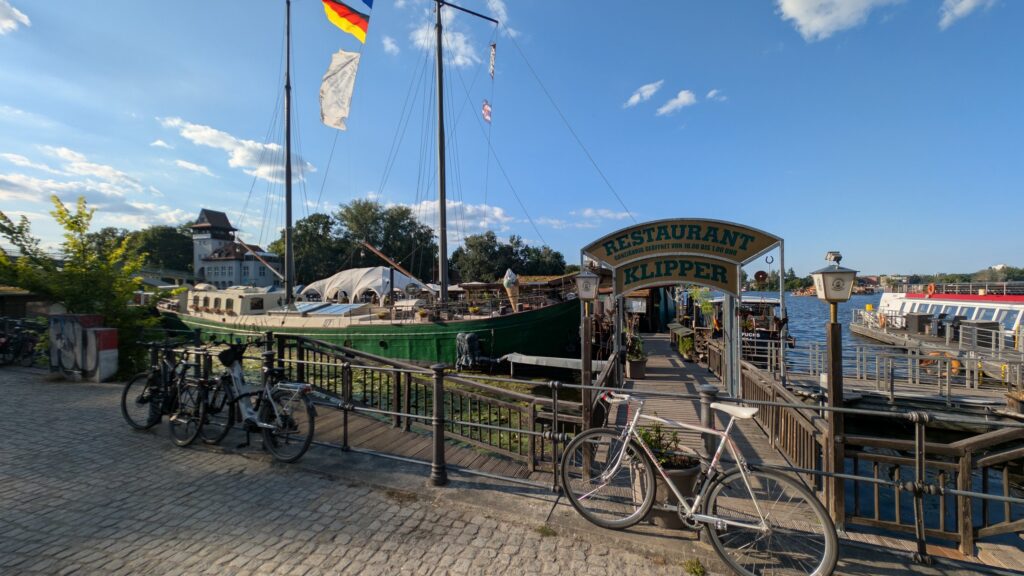 Restaurantschiff Klipper am Treptower Park
