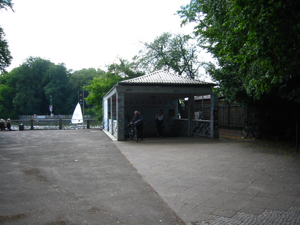Nordeingang des Spreetunnels Friedrichshagen am Müggelpark