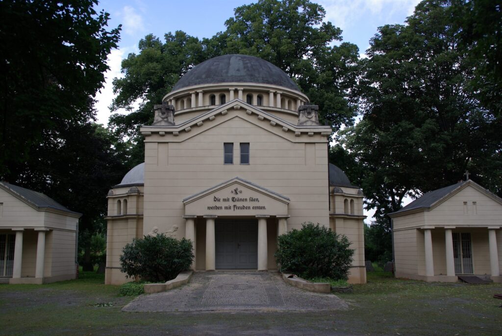Kapelle auf dem städtischen Friedhof Altglienicke