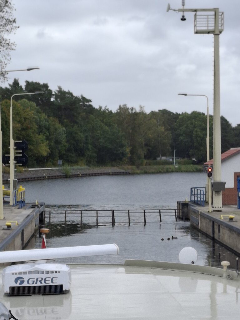 Blick in eine Schleusenkammer der Schleuse Wernsdorf